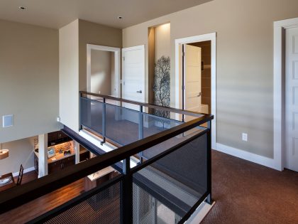 A Luxurious Contemporary House with Rich and Elegant Interior in Central Oregon by Jordan Iverson Signature Homes (35)