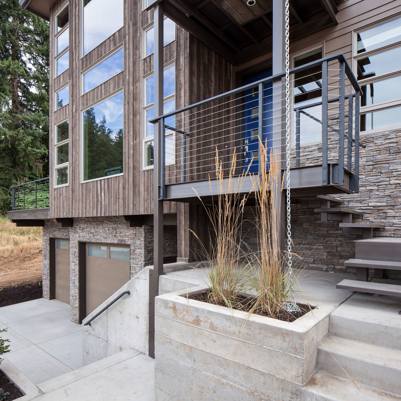 A Luxurious Contemporary House with Rich and Elegant Interior in Central Oregon by Jordan Iverson Signature Homes (4)