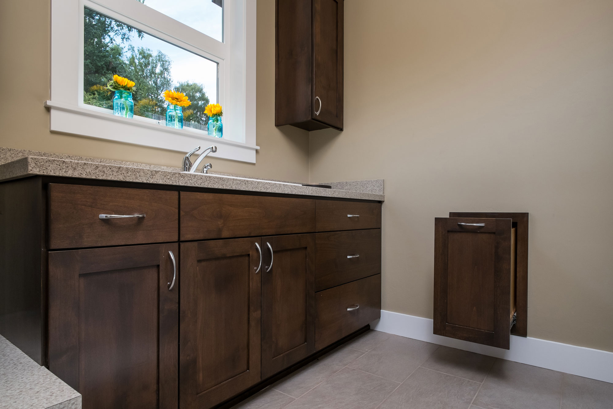 A Luxurious Contemporary House with Rich and Elegant Interior in Central Oregon by Jordan Iverson Signature Homes (44)