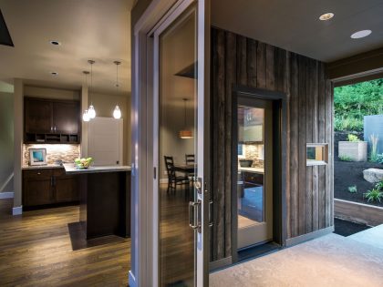 A Luxurious Contemporary House with Rich and Elegant Interior in Central Oregon by Jordan Iverson Signature Homes (9)