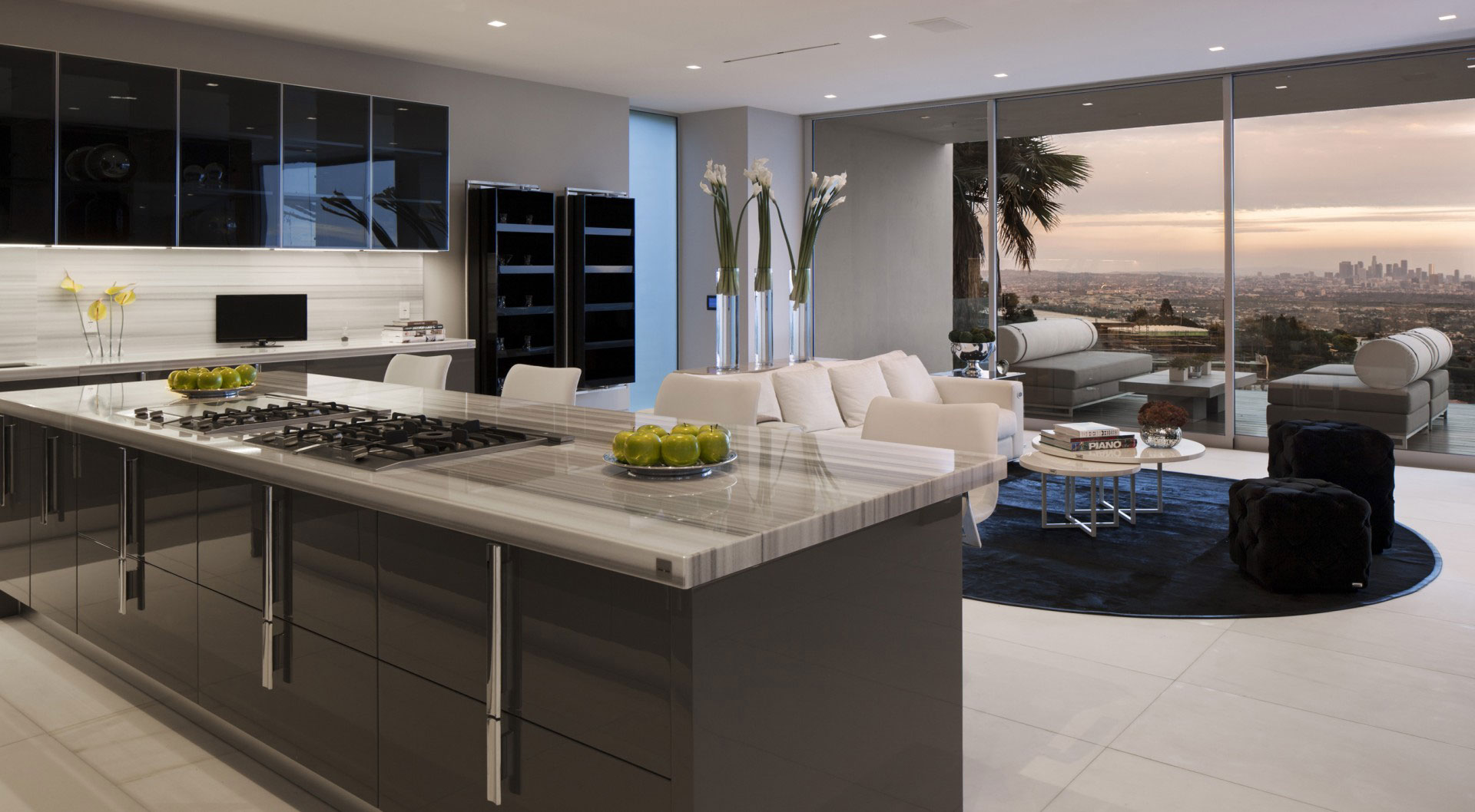 A Luxurious and Spacious Home with Luminous Interiors in Hollywood by McClean Design (7)