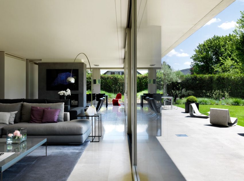 A Magnificent and Stylish Concrete House for Families with Two Children in Geneva by Raphaël Nussbaumer Architectes (4)