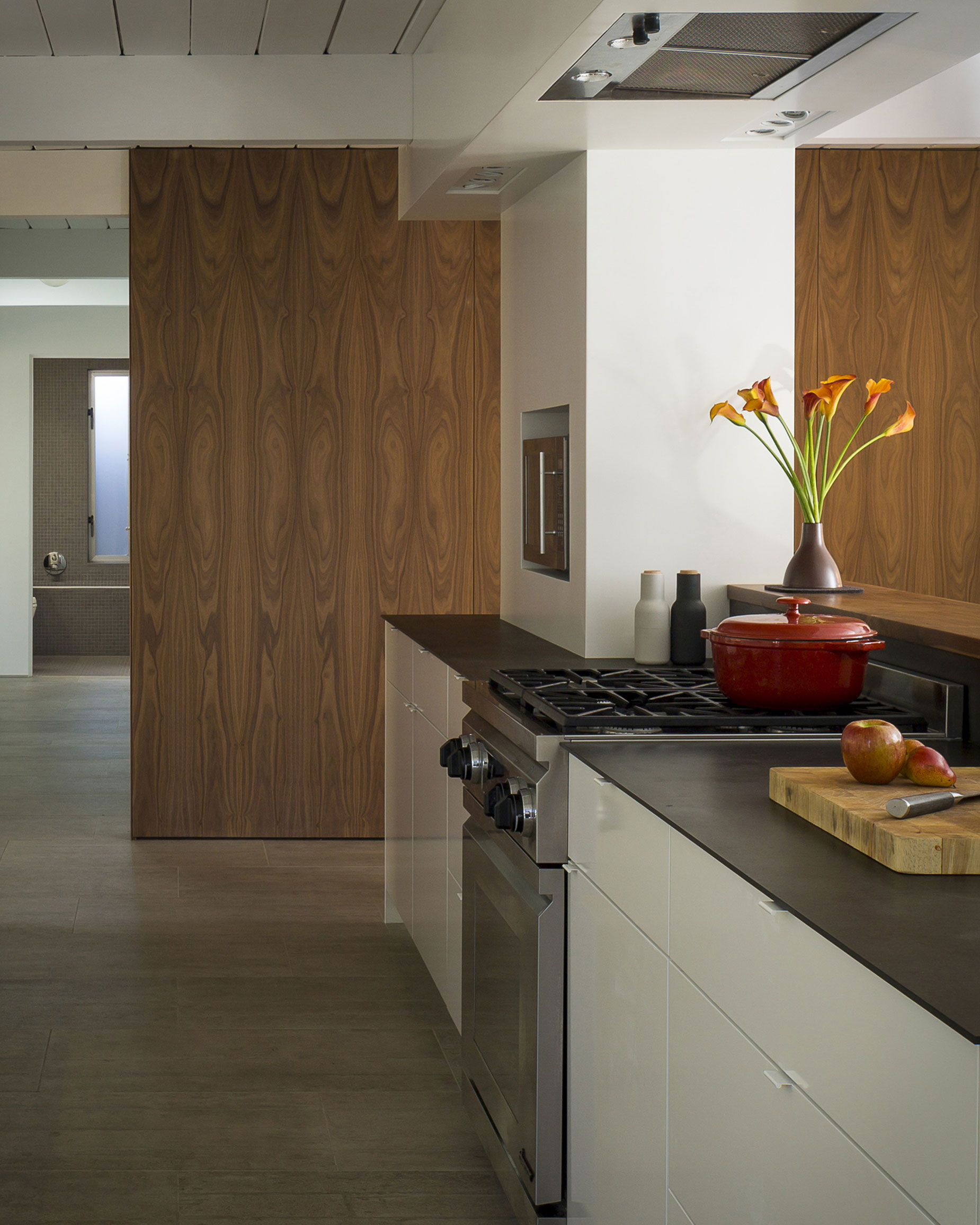 A Midcentury Eichler Home Turned Into a Functional Family House in San Rafael by building Lab (11)