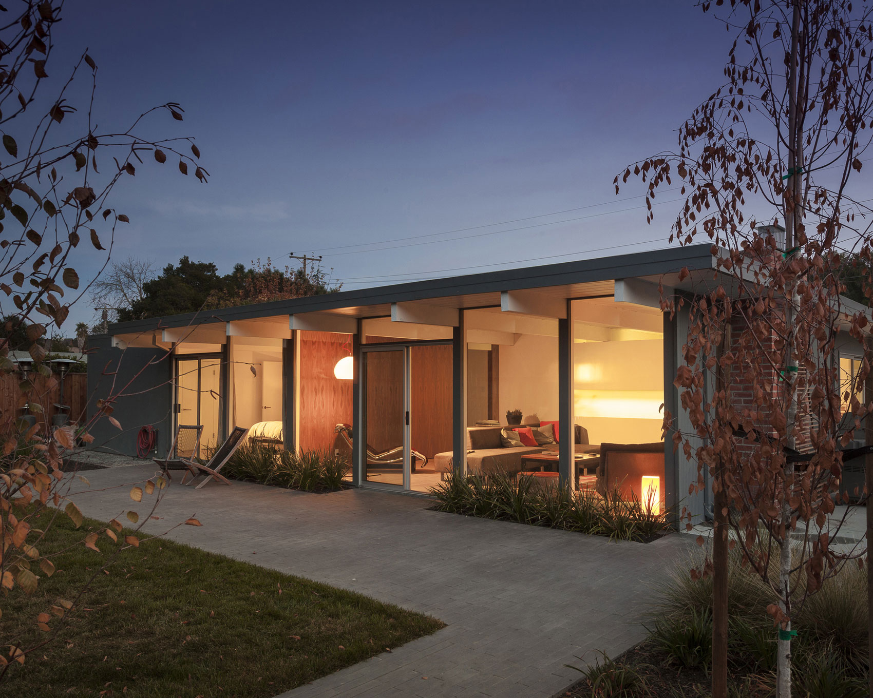 A Midcentury Eichler Home Turned Into a Functional Family House in San Rafael by building Lab (21)
