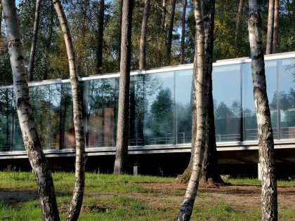 A Modern Forest House Built From Glass, Iron and Wood Structure in Ottignies, Belgium by Artau Architecture (1)