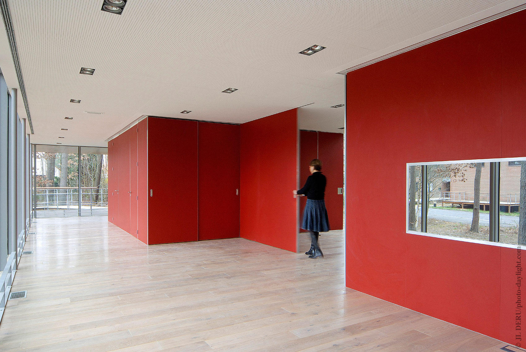 A Modern Forest House Built From Glass, Iron and Wood Structure in Ottignies, Belgium by Artau Architecture (7)