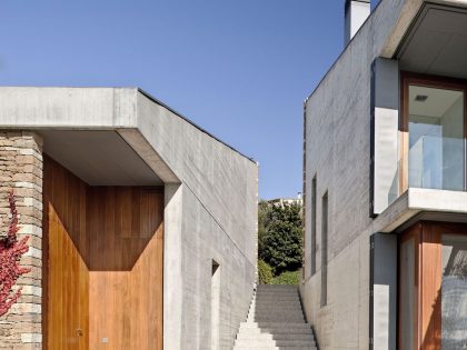 A Modern House with Stone on the Outside and Exposed Concrete on the Inside in El Ampurdán by b720 Fermín Vázquez Arquitectos (9)
