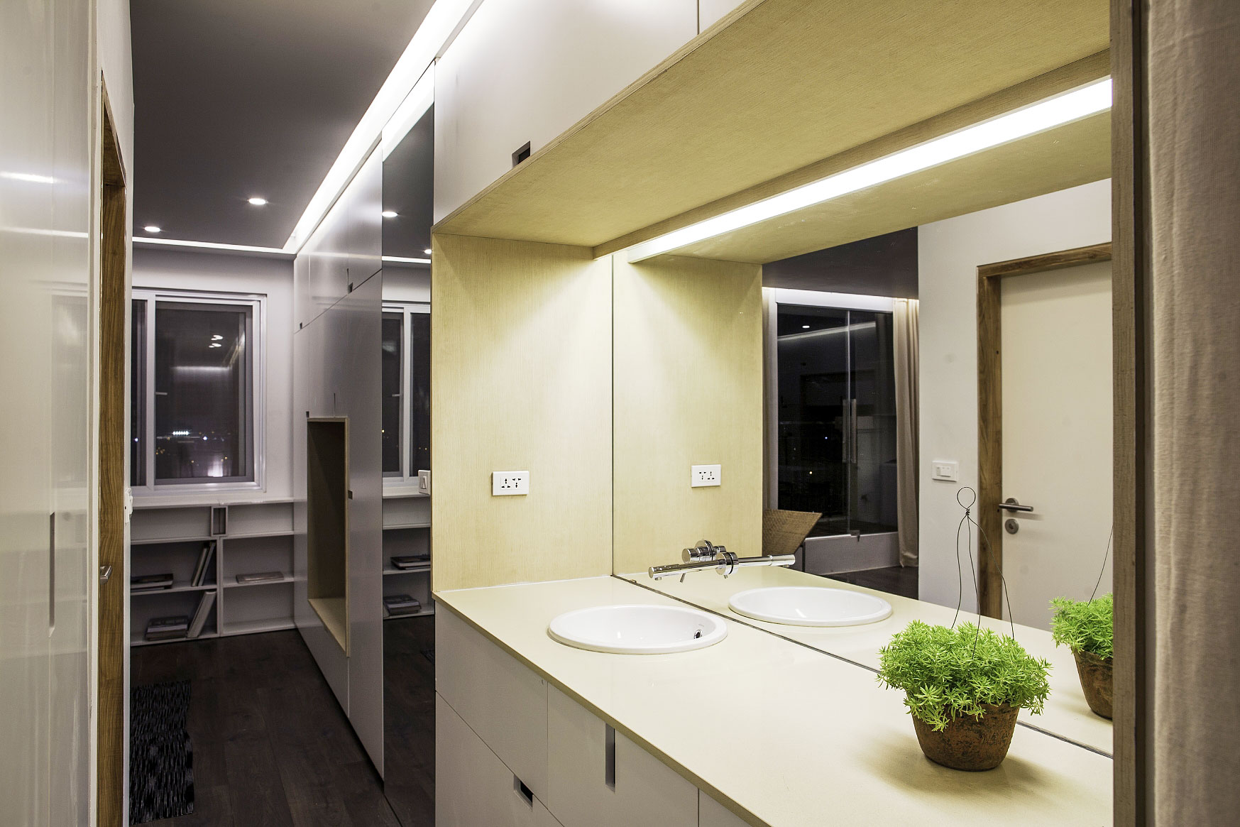 A Sensational Contemporary Apartment with Beautiful Interiors in Tay Ho, Vietnam by Hung Manh Tran (13)