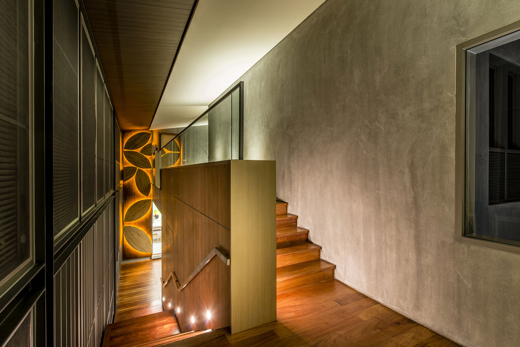 A Simple and Elegant Courtyard Home with Traditional Thai Elements in Nonthaburi by TA-CHA Design (9)
