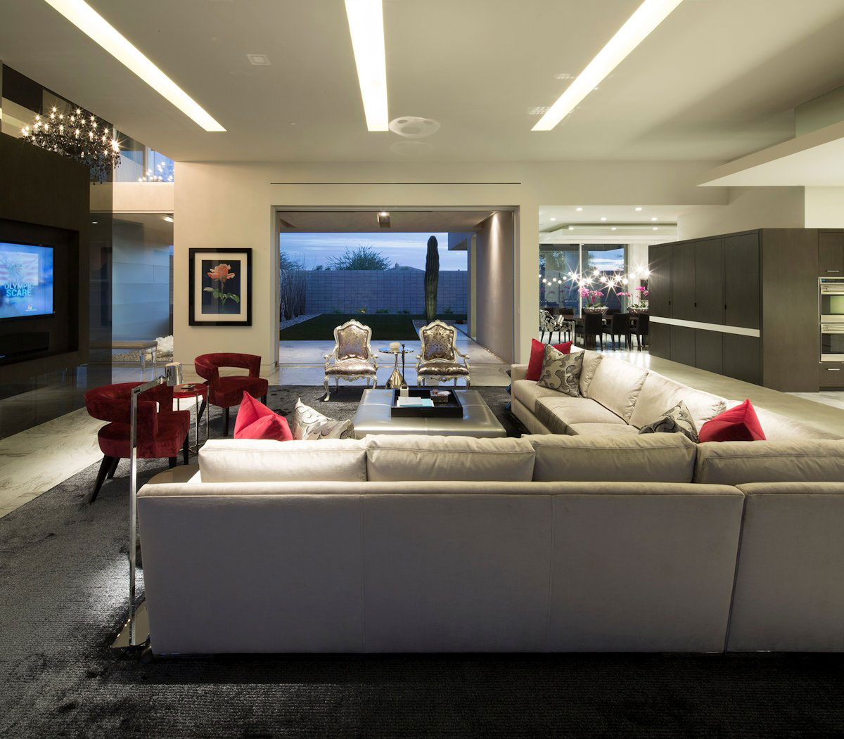A Sleek Modern Home Characterized by Splendid White Pure Interiors in Scottsdale by Brent Kendle (14)