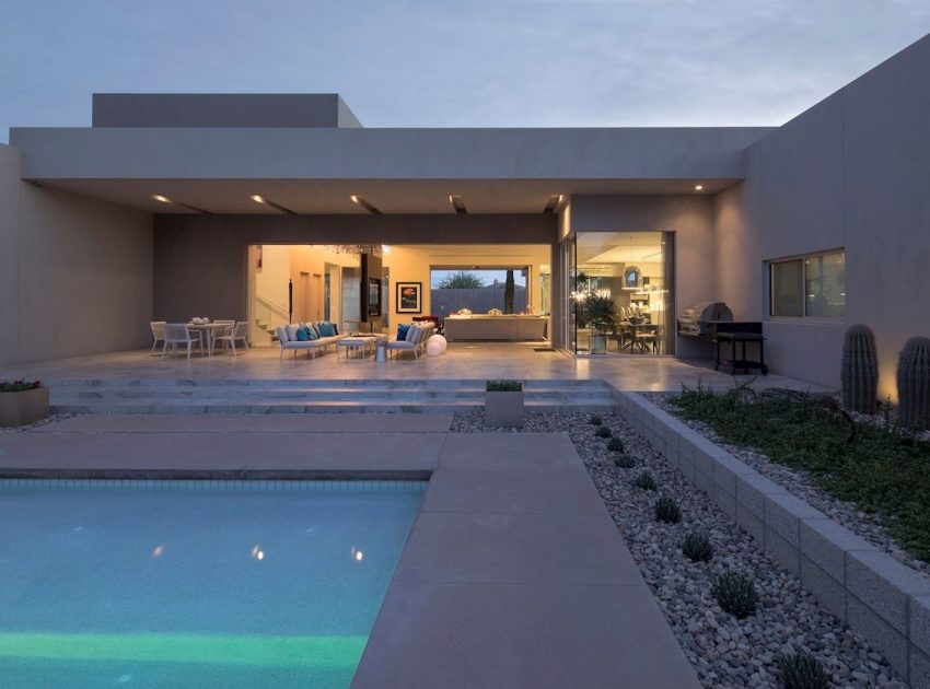 A Sleek Modern Home Characterized by Splendid White Pure Interiors in Scottsdale by Brent Kendle (16)