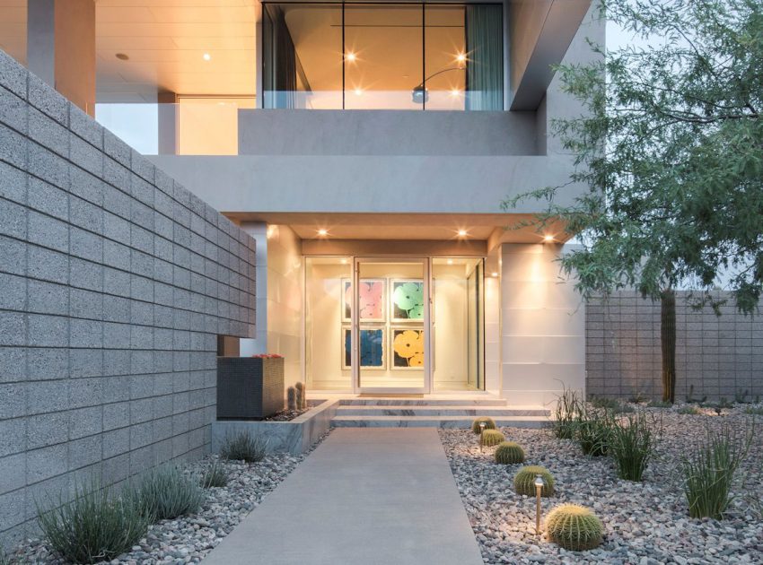 A Sleek Modern Home Characterized by Splendid White Pure Interiors in Scottsdale by Brent Kendle (19)