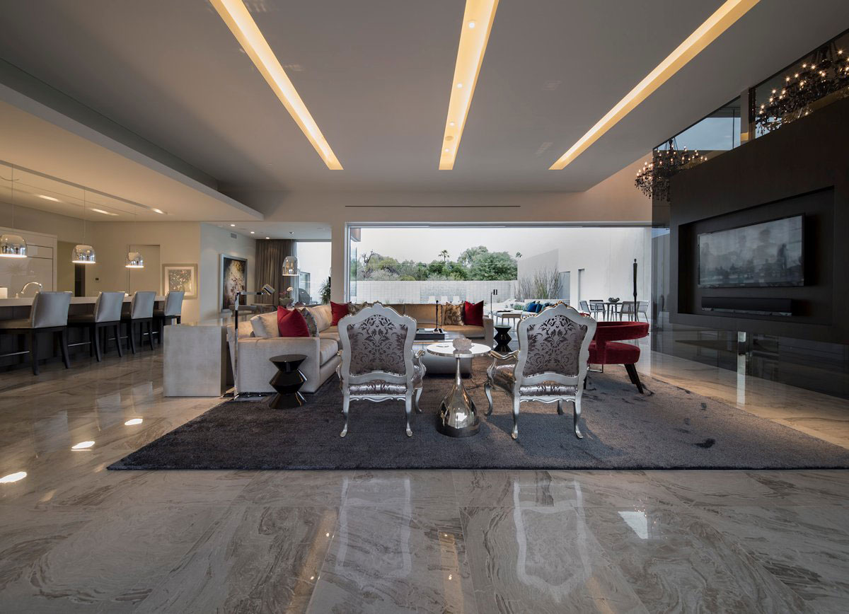 A Sleek Modern Home Characterized by Splendid White Pure Interiors in Scottsdale by Brent Kendle (5)