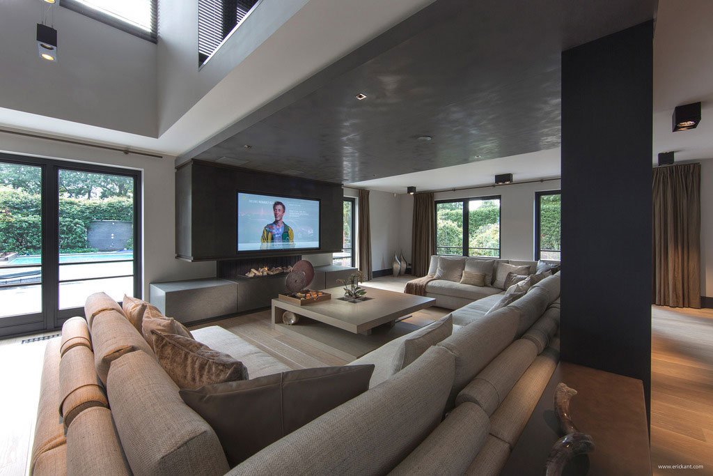 A Sleek and Stylish Home with Pieces of Art Character and Personality in Erp, The Netherlands by Centric Design Group (5)