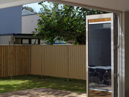 A Sleek and Stylish Sustainable Home for a Young Family in Newcastle by Bourne Blue Architecture (4)