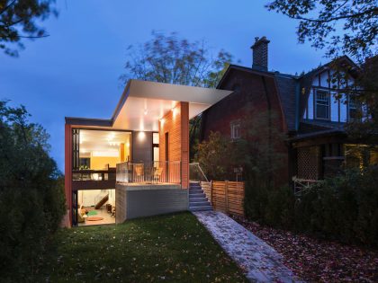 A Small Modern Home for a Young Family in the Forest Environment of Ottawa, Canada by Kariouk (10)