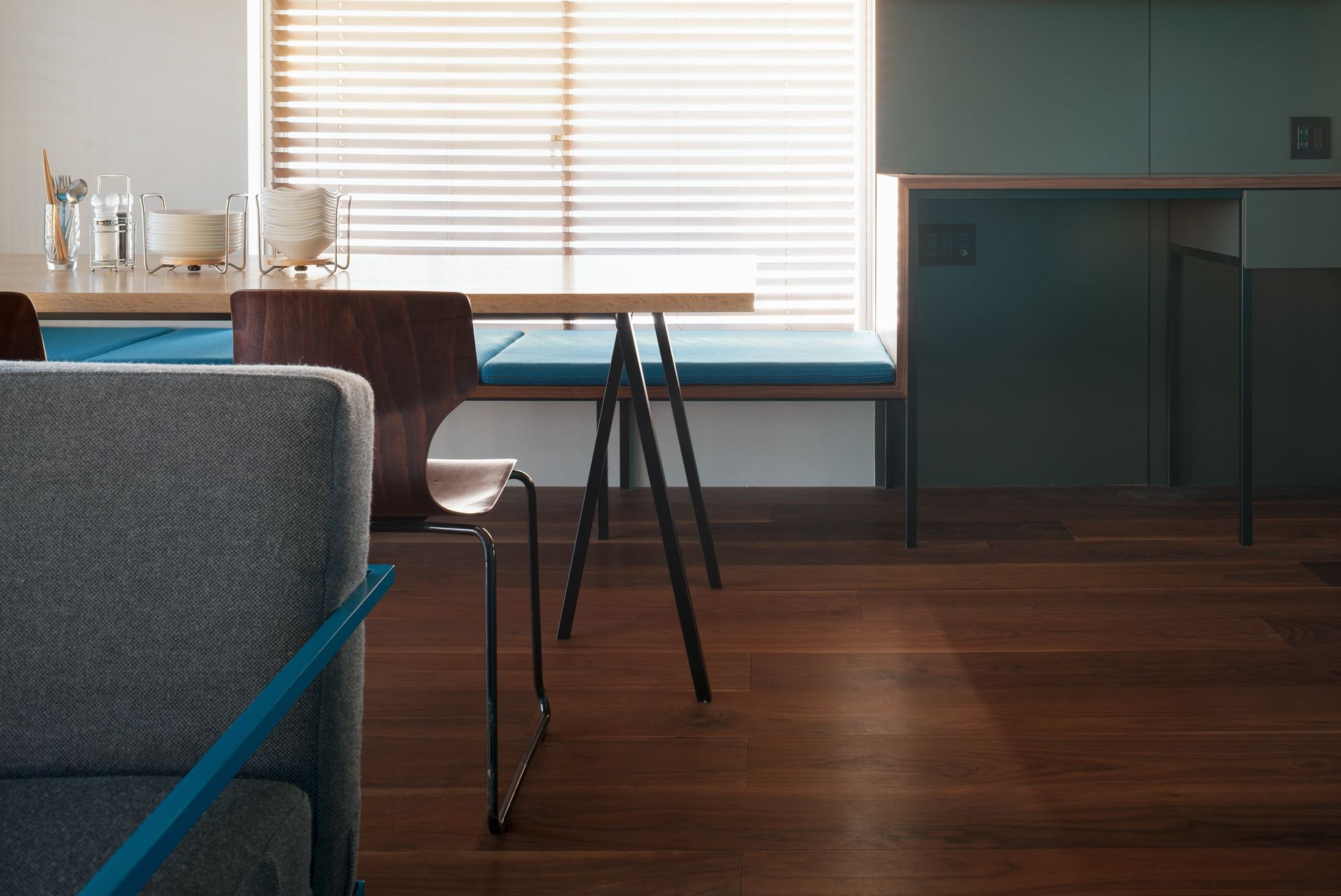 A Small Modern Industrial Apartment for Creative Couple in Saitama Prefecture, Japan by Keiji Ashizawa Design (5)