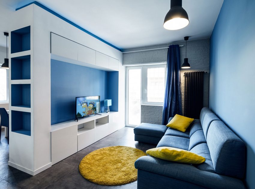 A Small and Sophisticated Apartment with Prismatic Blue Tones in Rome by Brain Factory – Architecture & Design (1)