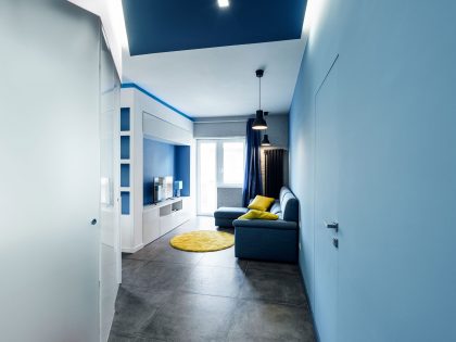 A Small and Sophisticated Apartment with Prismatic Blue Tones in Rome by Brain Factory – Architecture & Design (10)
