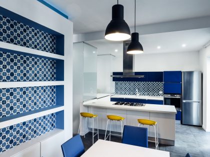 A Small and Sophisticated Apartment with Prismatic Blue Tones in Rome by Brain Factory – Architecture & Design (8)