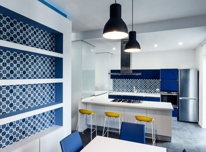 A Small and Sophisticated Apartment with Prismatic Blue Tones in Rome by Brain Factory – Architecture & Design (8)
