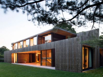 A Smart and Stylish Family Home with Series of Parallel Walls in Amagansett by Bates Masi Architects (12)