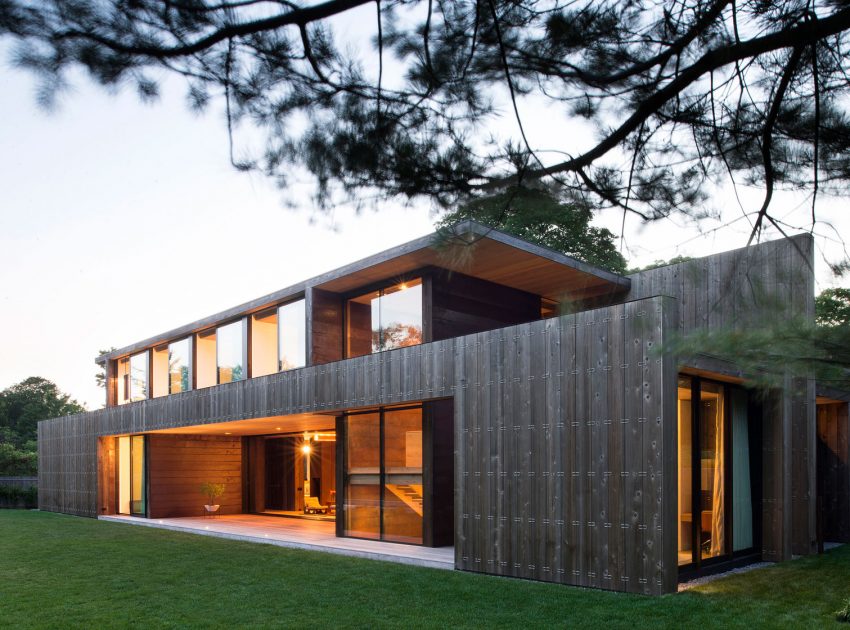 A Smart and Stylish Family Home with Series of Parallel Walls in Amagansett by Bates Masi Architects (12)