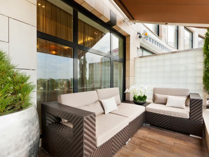 A Sophisticated Art Deco Home with Elegant Rich Wood and Golden Accents in St. Petersburg by NG Studio (21)