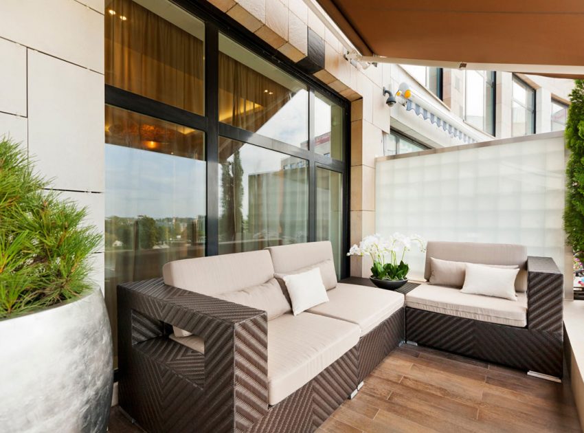 A Sophisticated Art Deco Home with Elegant Rich Wood and Golden Accents in St. Petersburg by NG Studio (21)