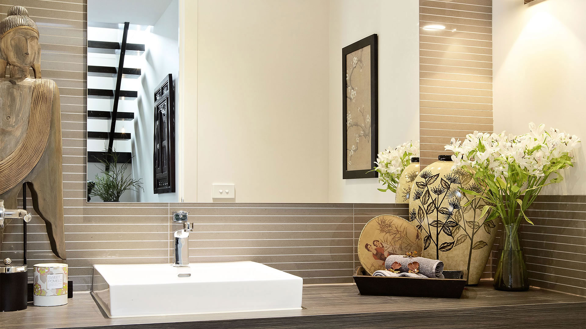 A Sophisticated Contemporary Home with Fresh and Stylish Interiors in Melbourne by Carlisle Homes (29)