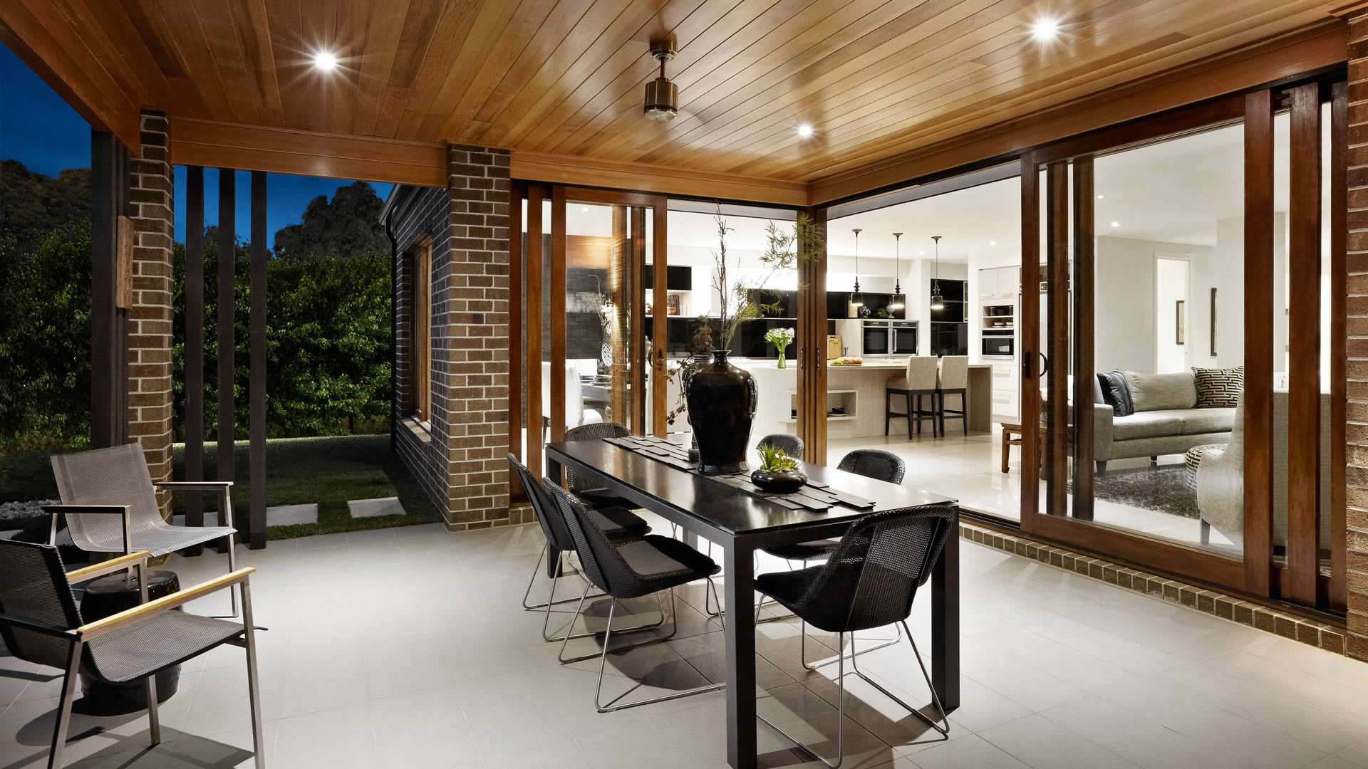 A Sophisticated Contemporary Home with Fresh and Stylish Interiors in Melbourne by Carlisle Homes (39)