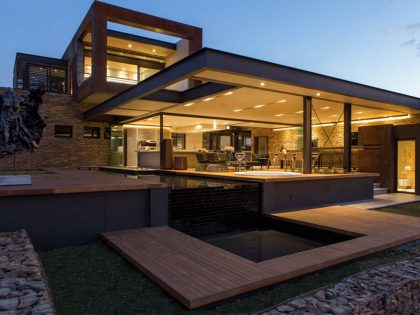 A Sophisticated and Warm Home with Unique and Stunning Views in Pretoria, South Africa by Nico van der Meulen Architects (16)