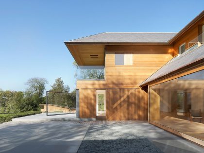 A Spacious Contemporary Home with Airy Interior and Vast Gardens in London by Hufton + Crow (3)