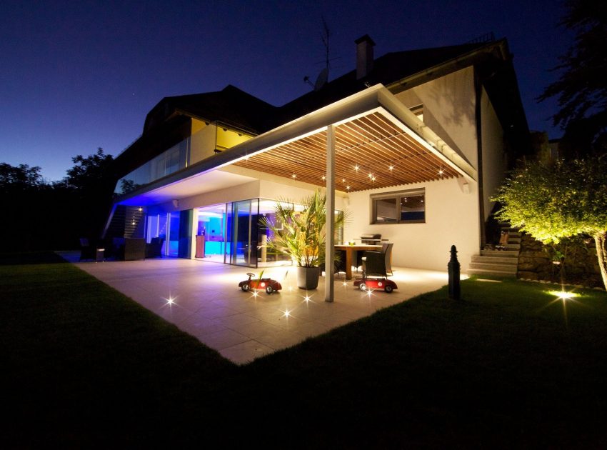 A Spacious Family Home Surrounded by Vast Expanses in Klosterneuburg, Austria by SUE ARCHITEKTEN (10)