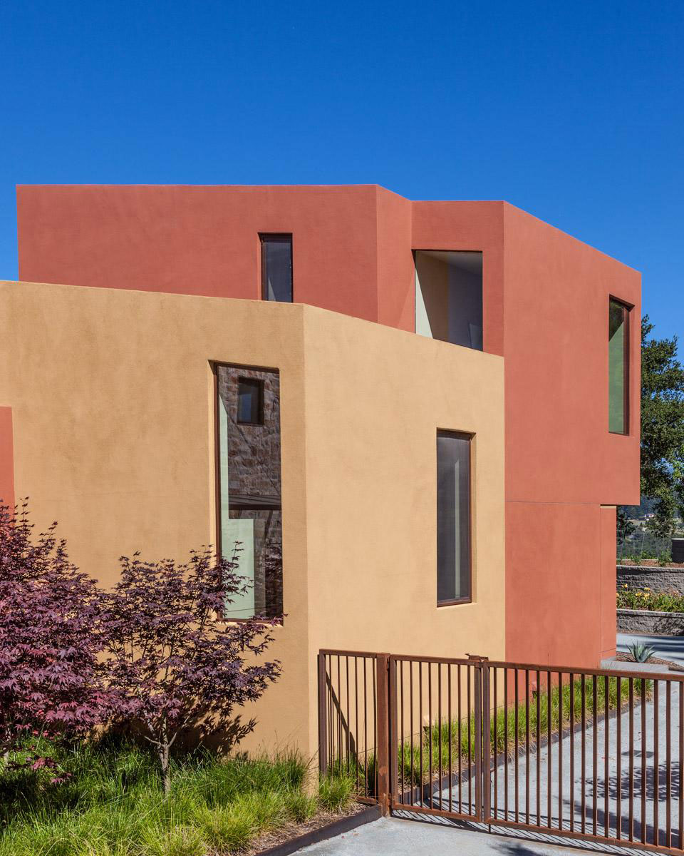 A Spacious Modern Country House with Spectacular Views in Monterrey Bay by AA Studio (18)