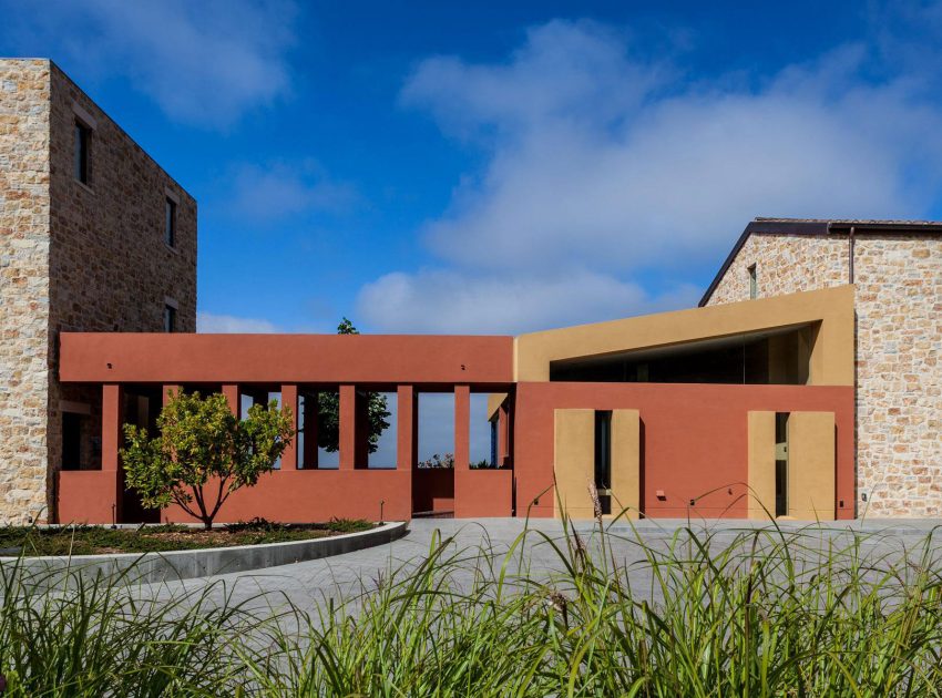 A Spacious Modern Country House with Spectacular Views in Monterrey Bay by AA Studio (19)