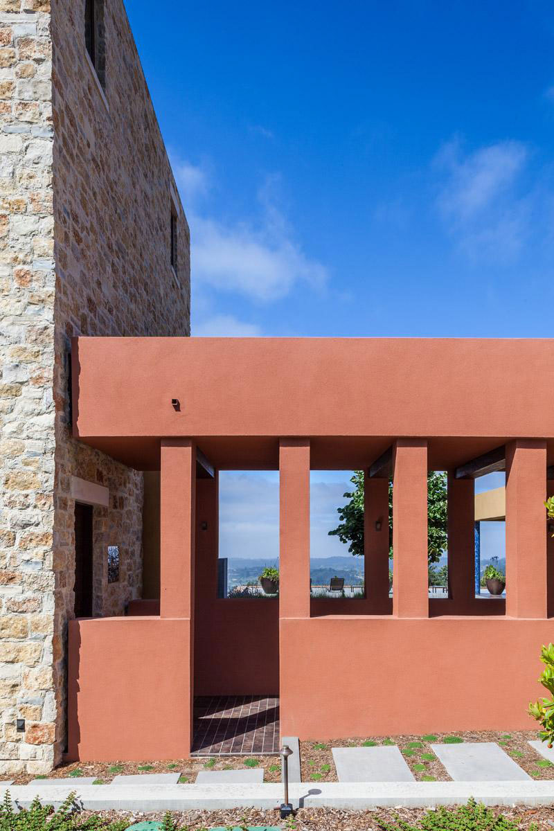 A Spacious Modern Country House with Spectacular Views in Monterrey Bay by AA Studio (20)