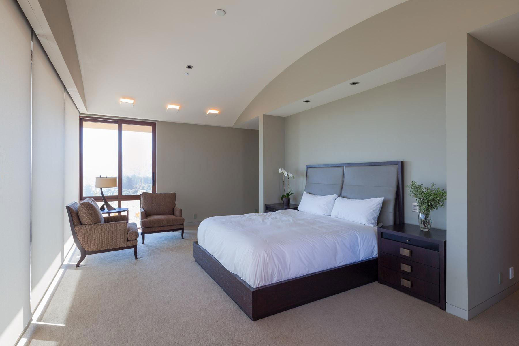 A Spacious Modern Country House with Spectacular Views in Monterrey Bay by AA Studio (34)