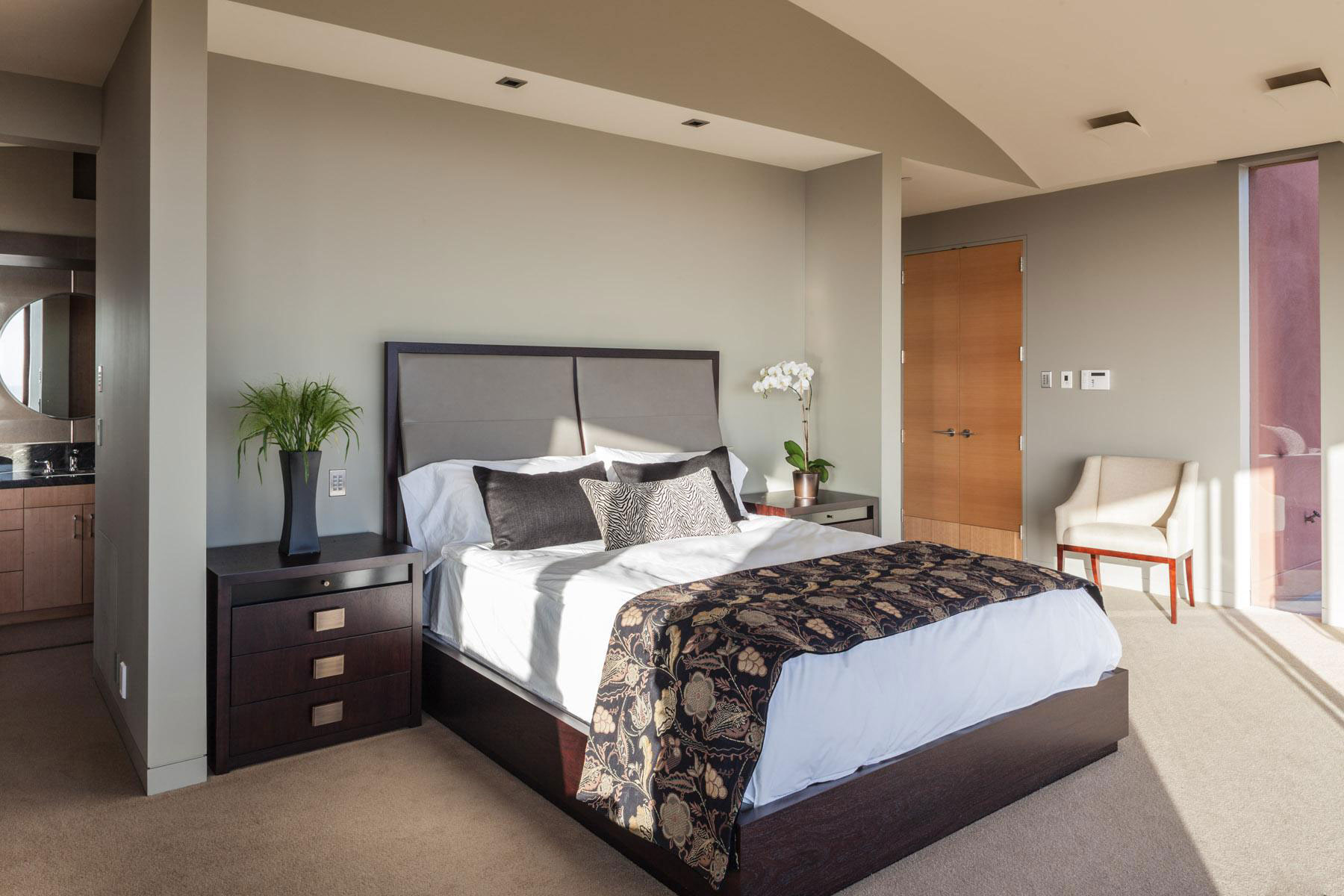 A Spacious Modern Country House with Spectacular Views in Monterrey Bay by AA Studio (35)