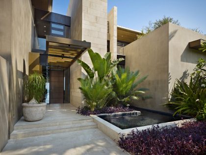 A Spacious Modern Home Influenced by Sophisticated and Beautiful Interiors in Cabo San Lucas by Olson Kundig Architects (4)