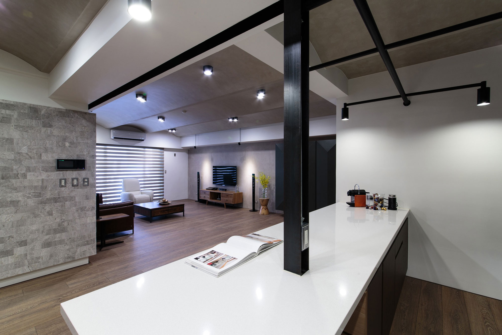 A Spacious Modern Penthouse Apartment for a Young Family in Taiwan by PMK+designers (10)