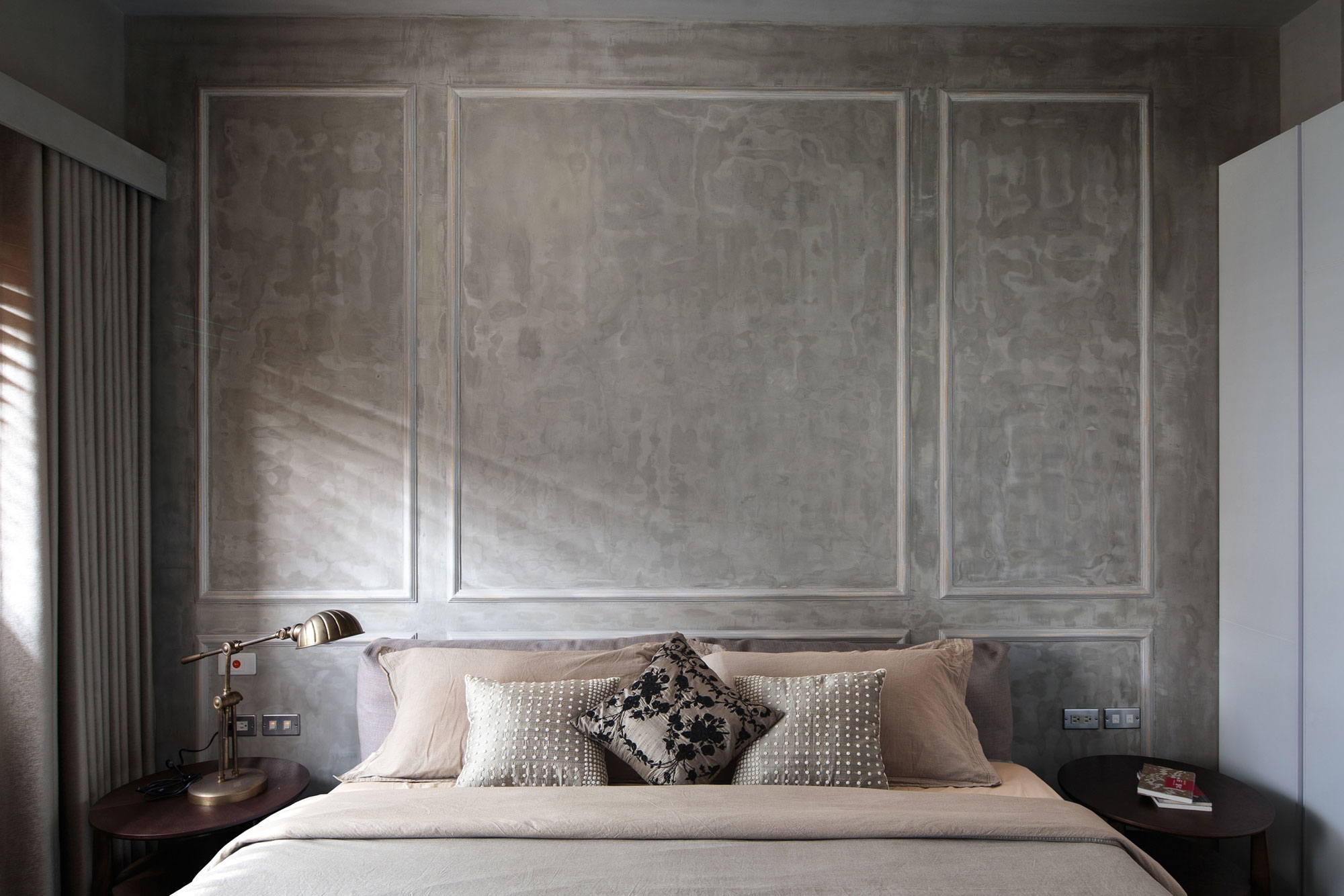 A Spacious Modern Penthouse Apartment for a Young Family in Taiwan by PMK+designers (13)