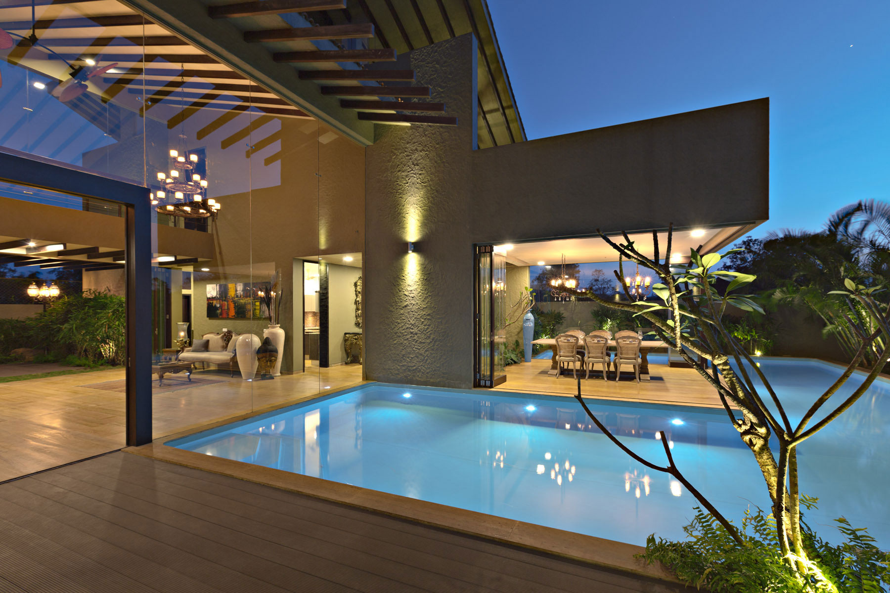 A Spacious Modern Retreat Surrounded by Gardens and Swimming Pool in Khandala, India by Abraham John ARCHITECTS (16)