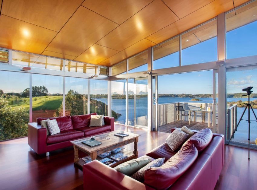 A Spacious Waterfront Home with Bold and Vibrant Interiors in Kerikeri by Richard Naish (19)