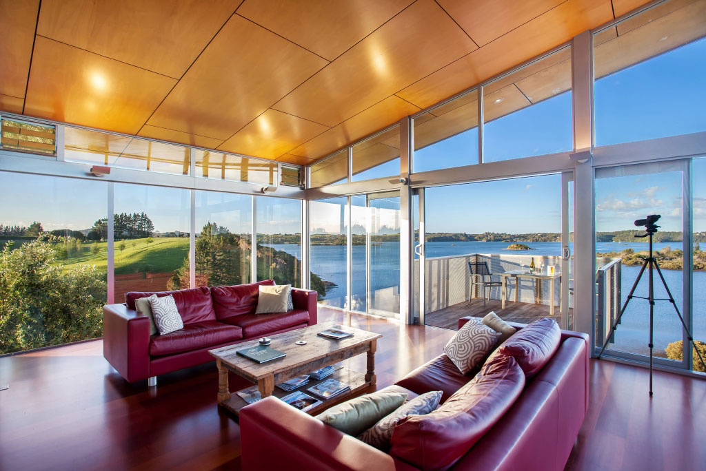 A Spacious Waterfront Home with Bold and Vibrant Interiors in Kerikeri by Richard Naish (19)