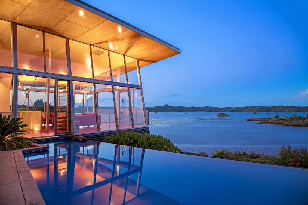 A Spacious Waterfront Home with Bold and Vibrant Interiors in Kerikeri by Richard Naish (3)