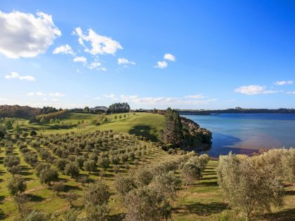 A Spacious Waterfront Home with Bold and Vibrant Interiors in Kerikeri by Richard Naish (9)