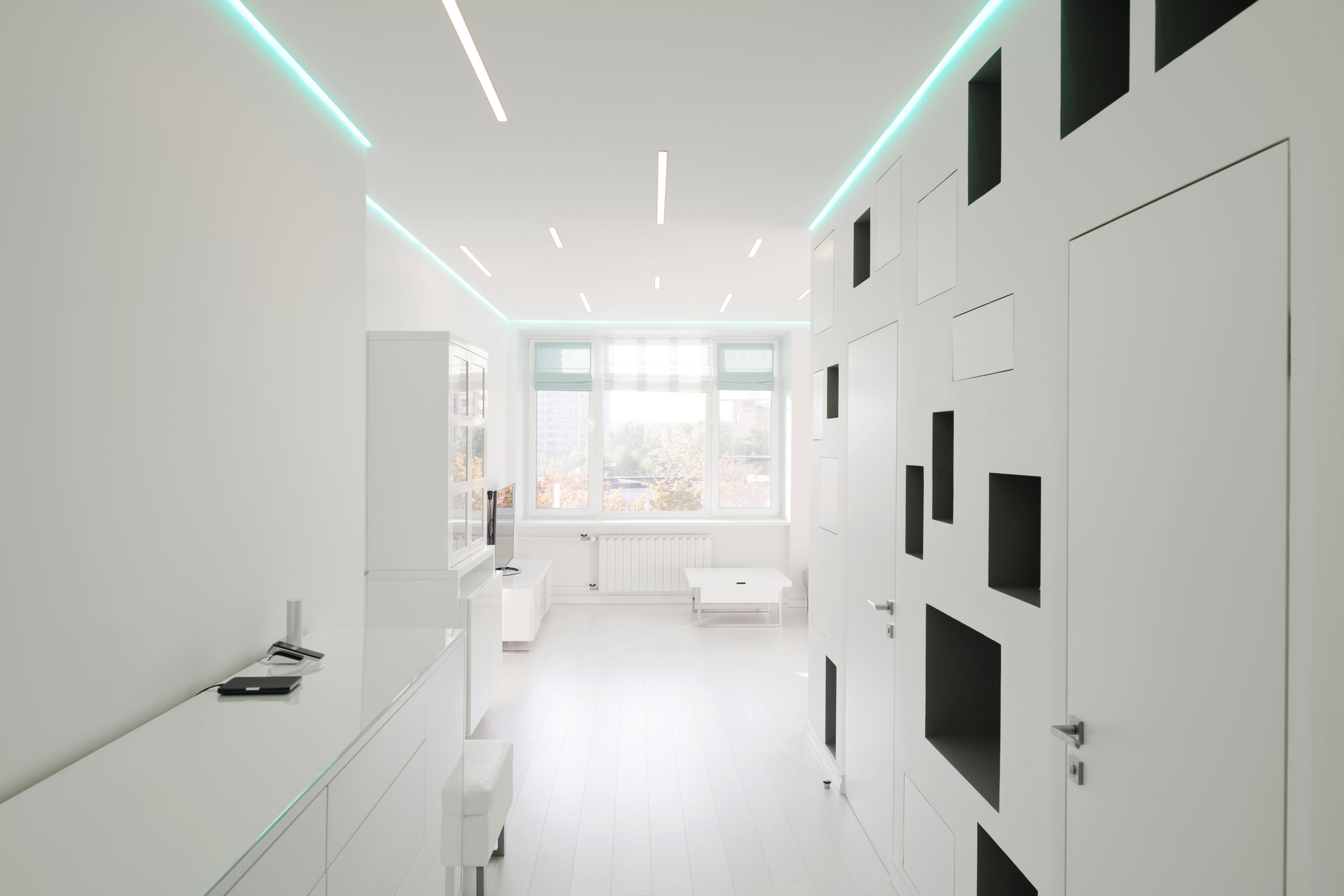 A Spacious and Bright Apartment with Clean and White Interiors in Moscow by Shamsudin Kerimov (6)