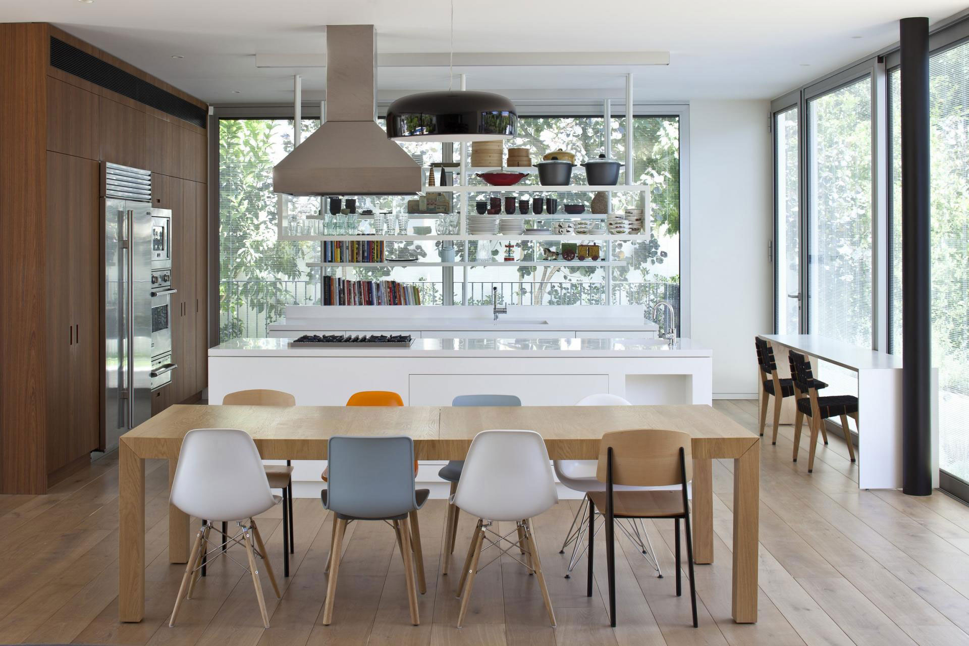 A Spacious and Comfortable Contemporary House with Pool in Tel Aviv, Israel by Weinstein Vaadia Architects (8)