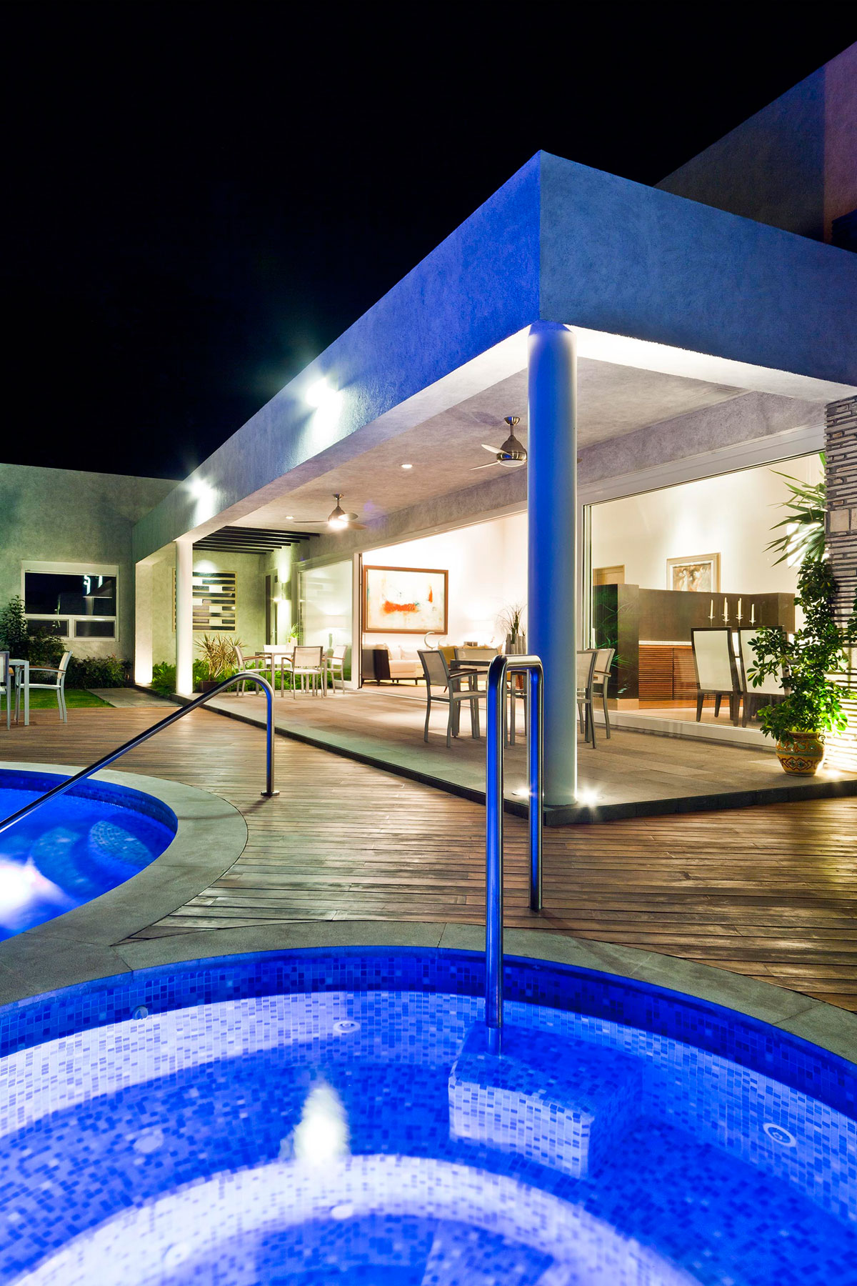 A Spacious and Luminous Modern Home Surrounded by Stunning Gardens in San Pedro Garza Garcia by Arq. Bernardo Hinojosa (38)